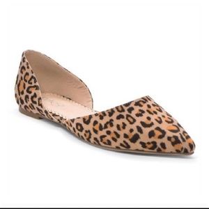 NWT Leopard Flats